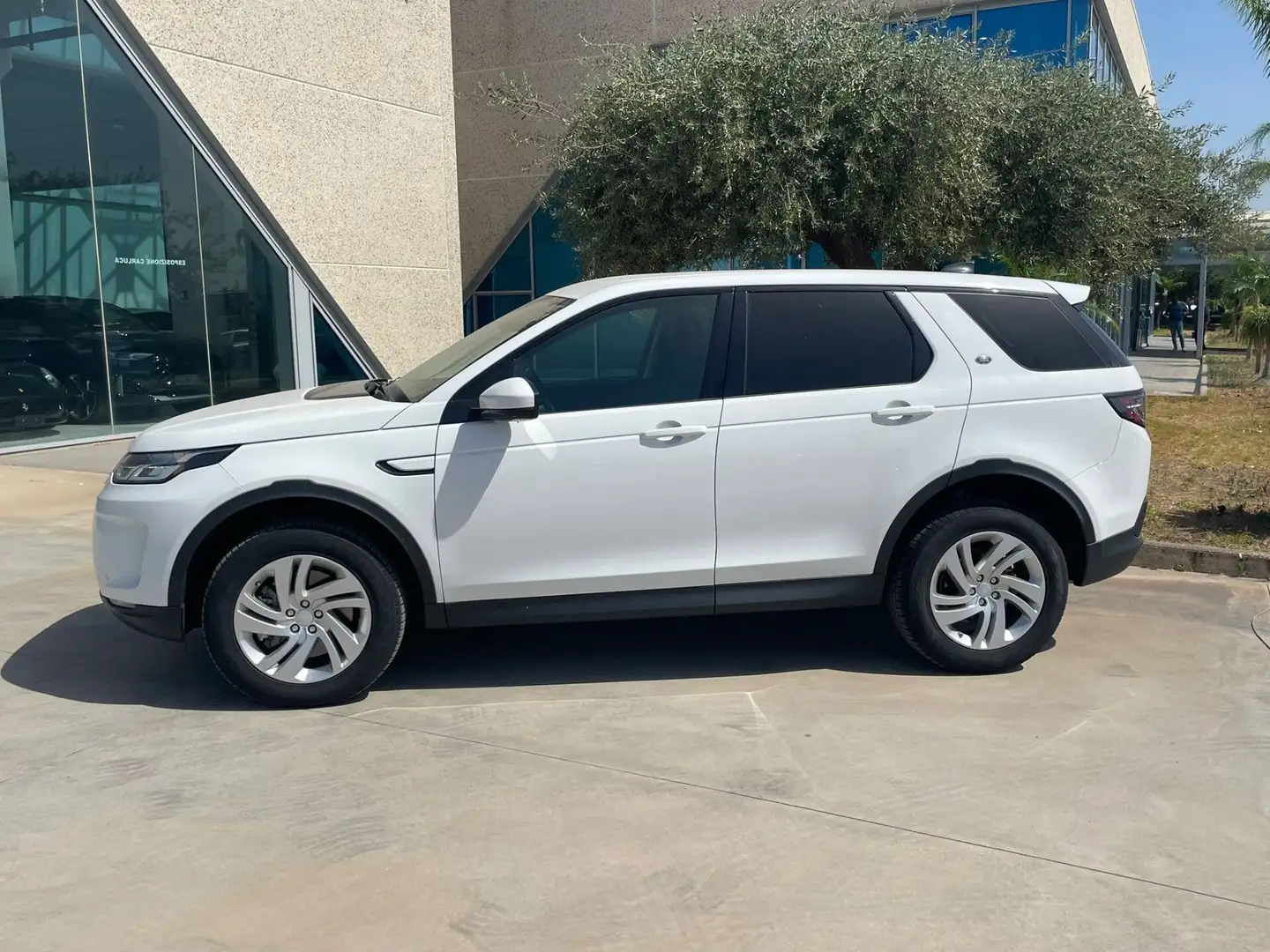 Land Rover Discovery Sport 2.0d i4 Super Offerta T-stock prezzo imperdibile Bianco - 2