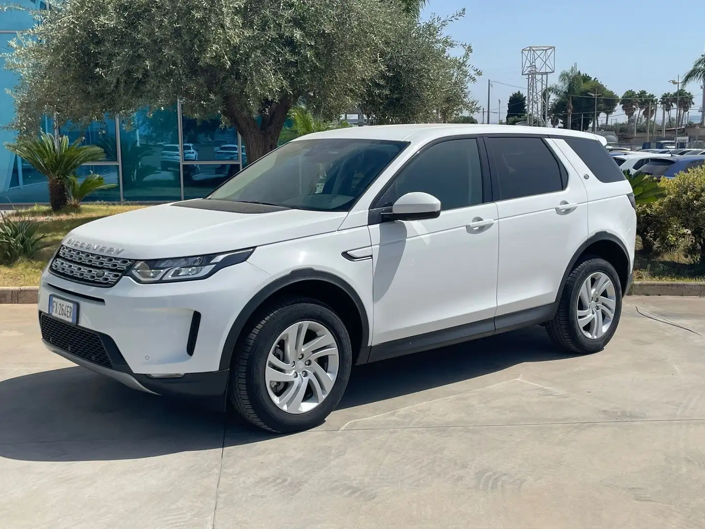 Land Rover Discovery Sport 2.0d i4 Super Offerta T-stock prezzo imperdibile Bianco - 1
