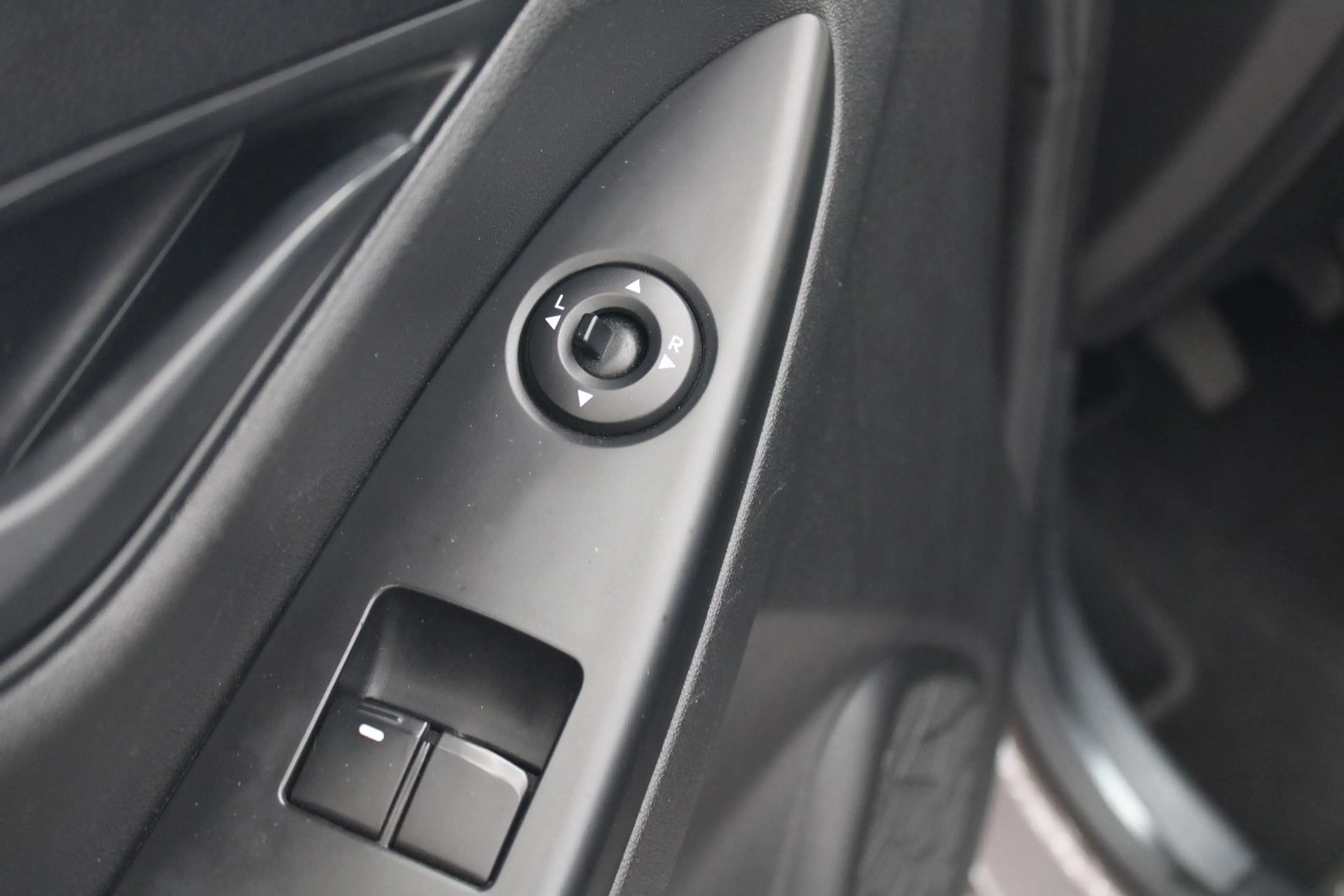 Hyundai iX20 1.4 *Tüv&Inspektion Neu* — photo 4