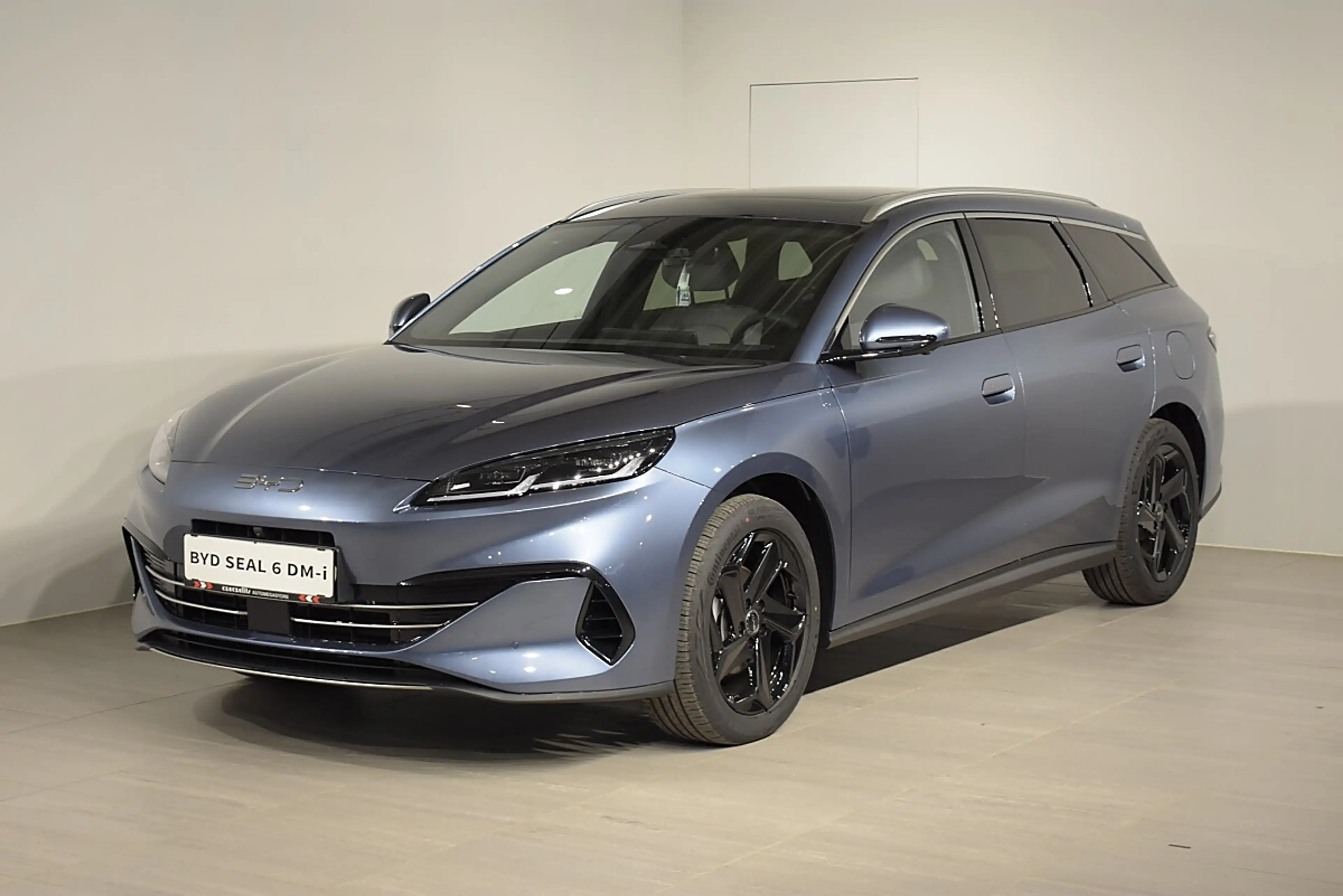 BYD Seal 6 DM-i Touring PHEV 19kWh Comfort Österreich Paket — photo 2