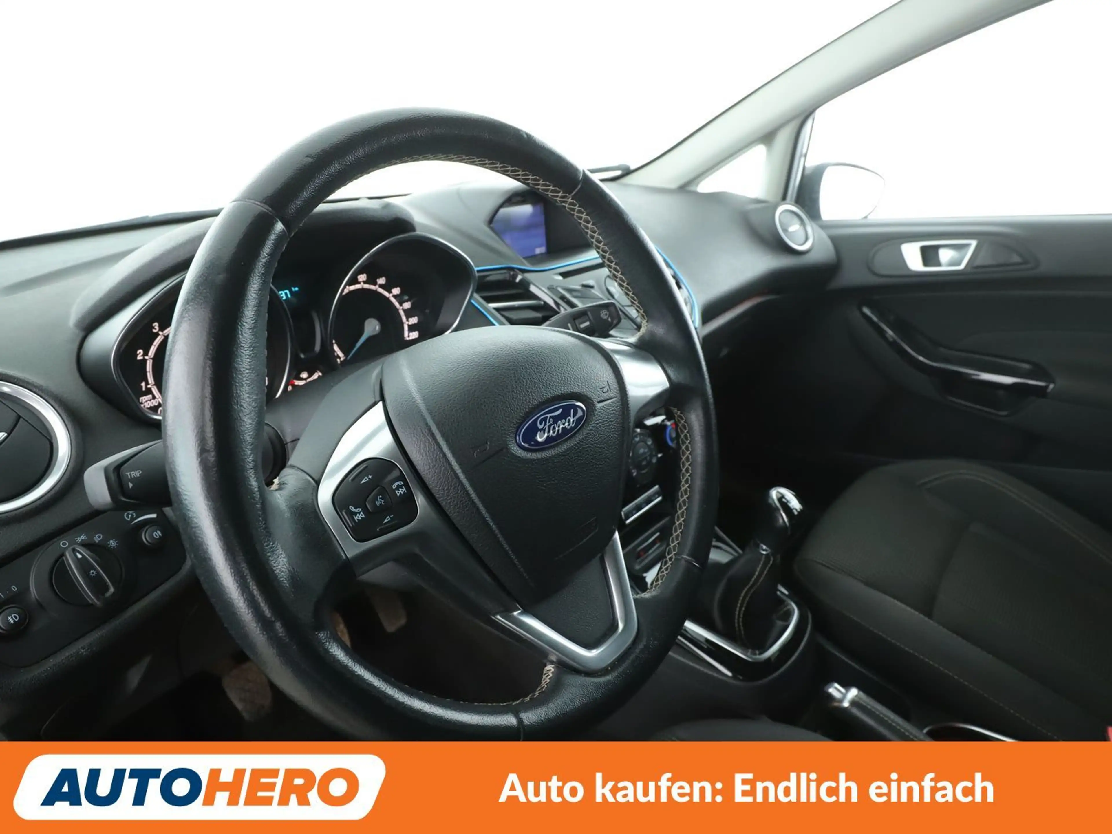 Ford Fiesta 1.0 EcoBoost Titanium *NAVI*PDC*SHZ*KLIMA* — photo 11