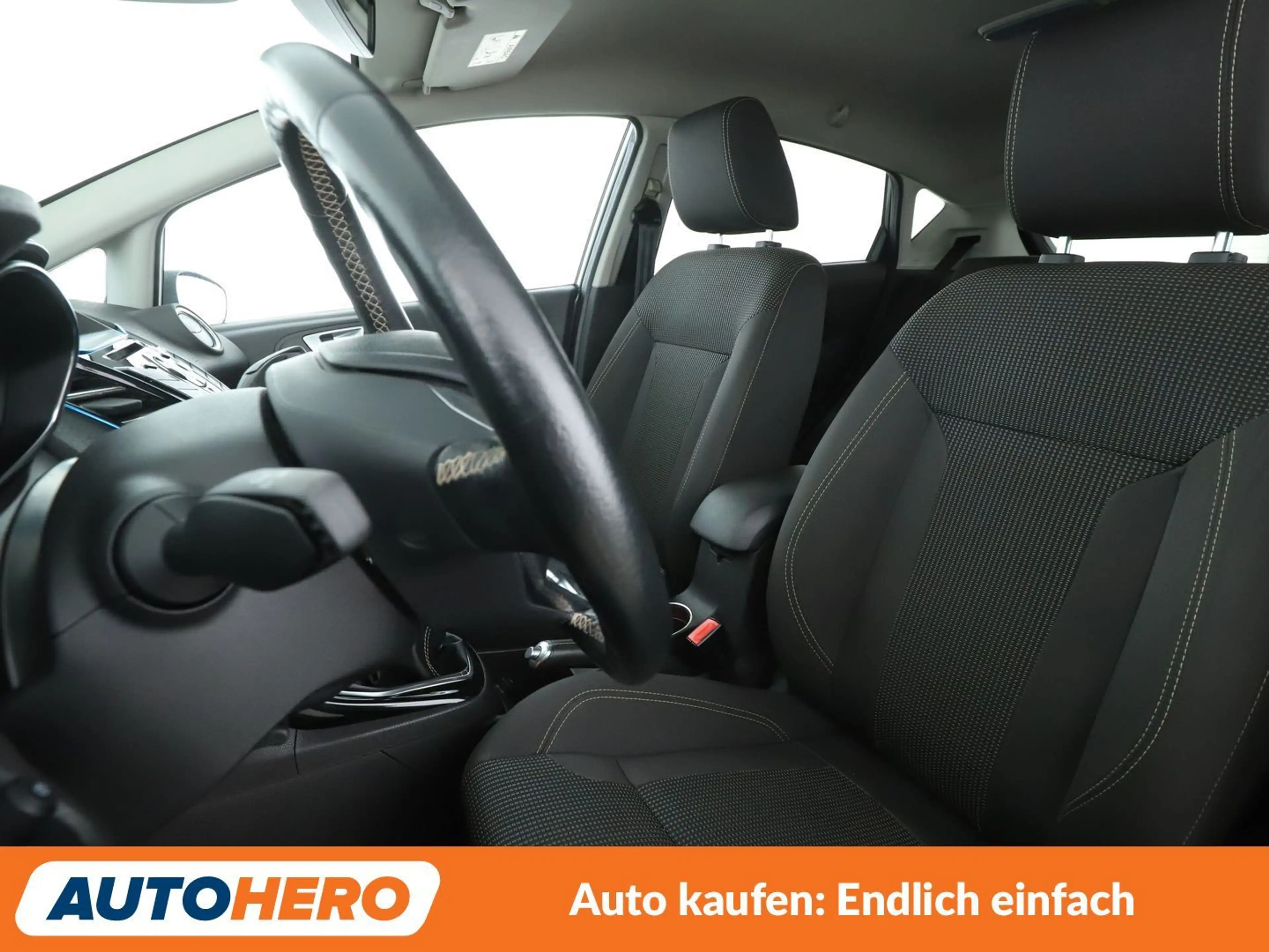 Ford Fiesta 1.0 EcoBoost Titanium *NAVI*PDC*SHZ*KLIMA* — photo 10