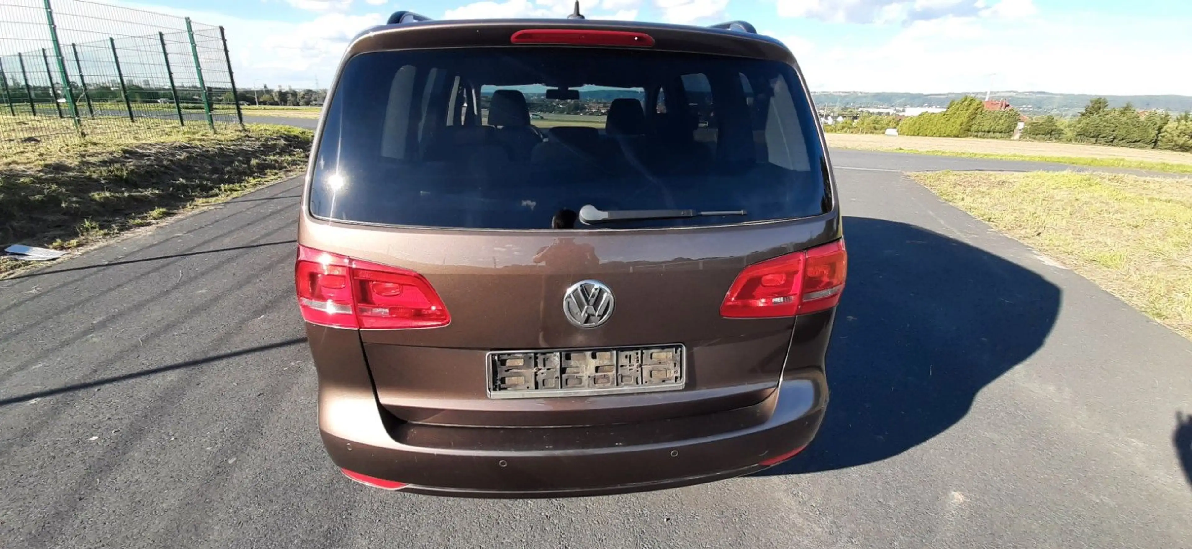 Volkswagen Touran 2.0 TDI Comfortline, Bi-Xenon,Navi,Standh — photo 4
