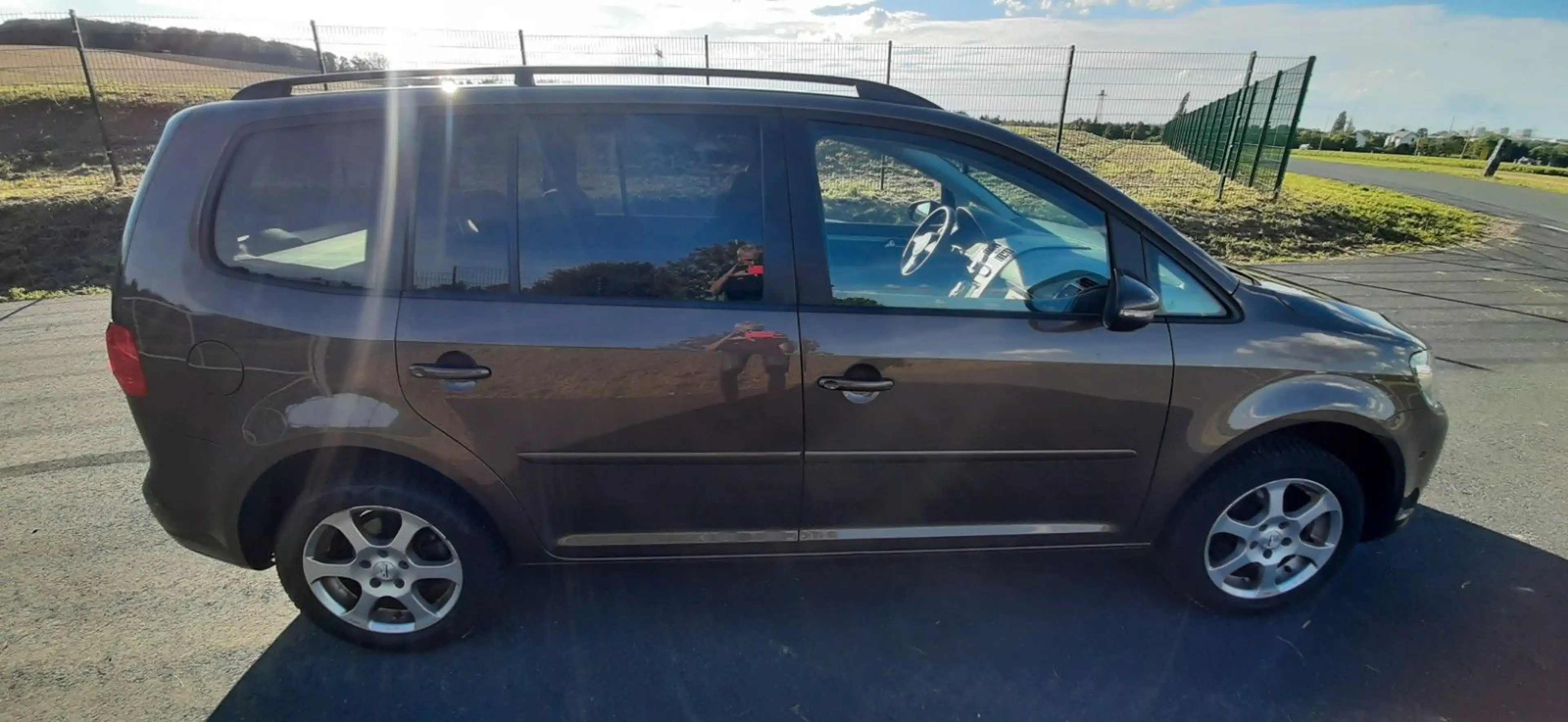 Volkswagen Touran 2.0 TDI Comfortline, Bi-Xenon,Navi,Standh — photo 7