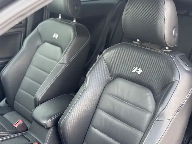 Volkswagen Golf view 10