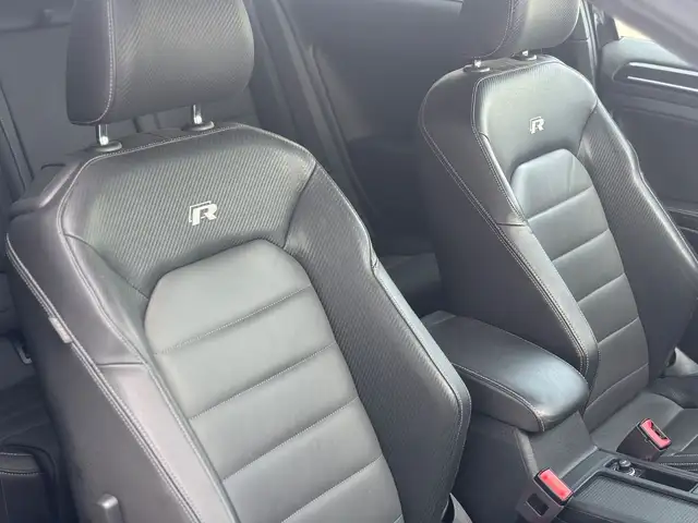 Volkswagen Golf view 22