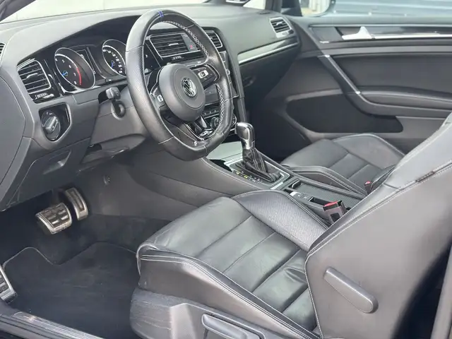 Volkswagen Golf view 9