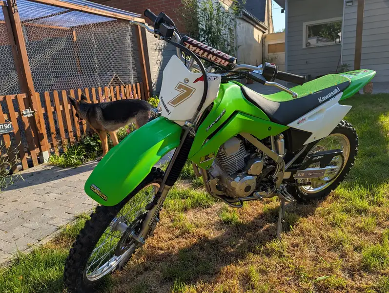 Kawasaki KLX 140 - foto 2