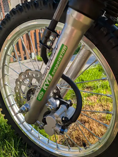 Kawasaki KLX 140 - foto 5
