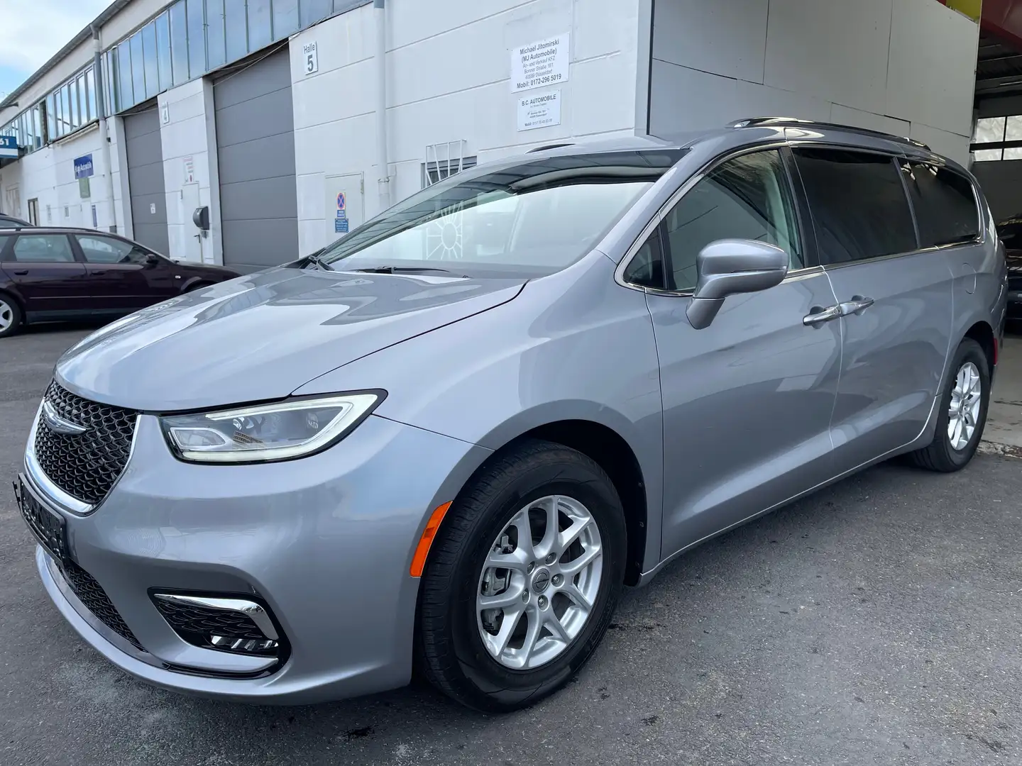 Chrysler Pacifica 3.6 Touring L 7Sitze Disp Carplay Leder SHZ LHZ Grey - 1