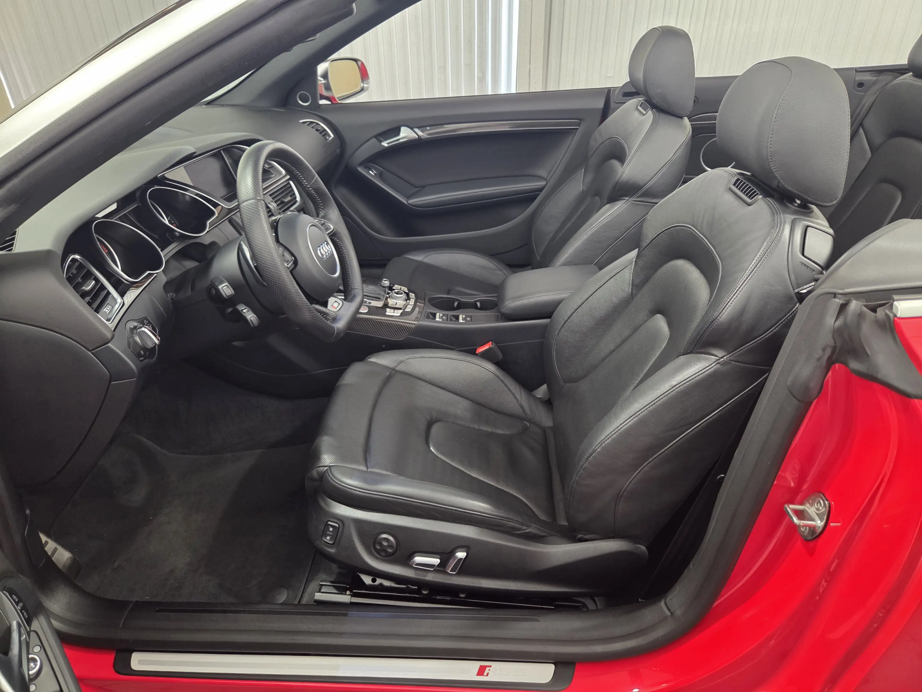 Audi RS5 Cabrio 4,2 V8, ACC, B&O, Kamera, 20 Zoll — photo 10