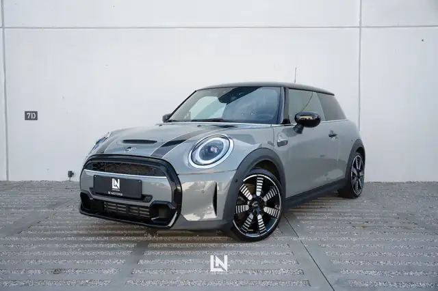 MINI Cooper S 2.0AS - SPECIALISATIE BMW/MINI - Onderhoudshistoriek Zetelverw. - Achteruitrijcam. - Apple Carplay - Adaptive CC
