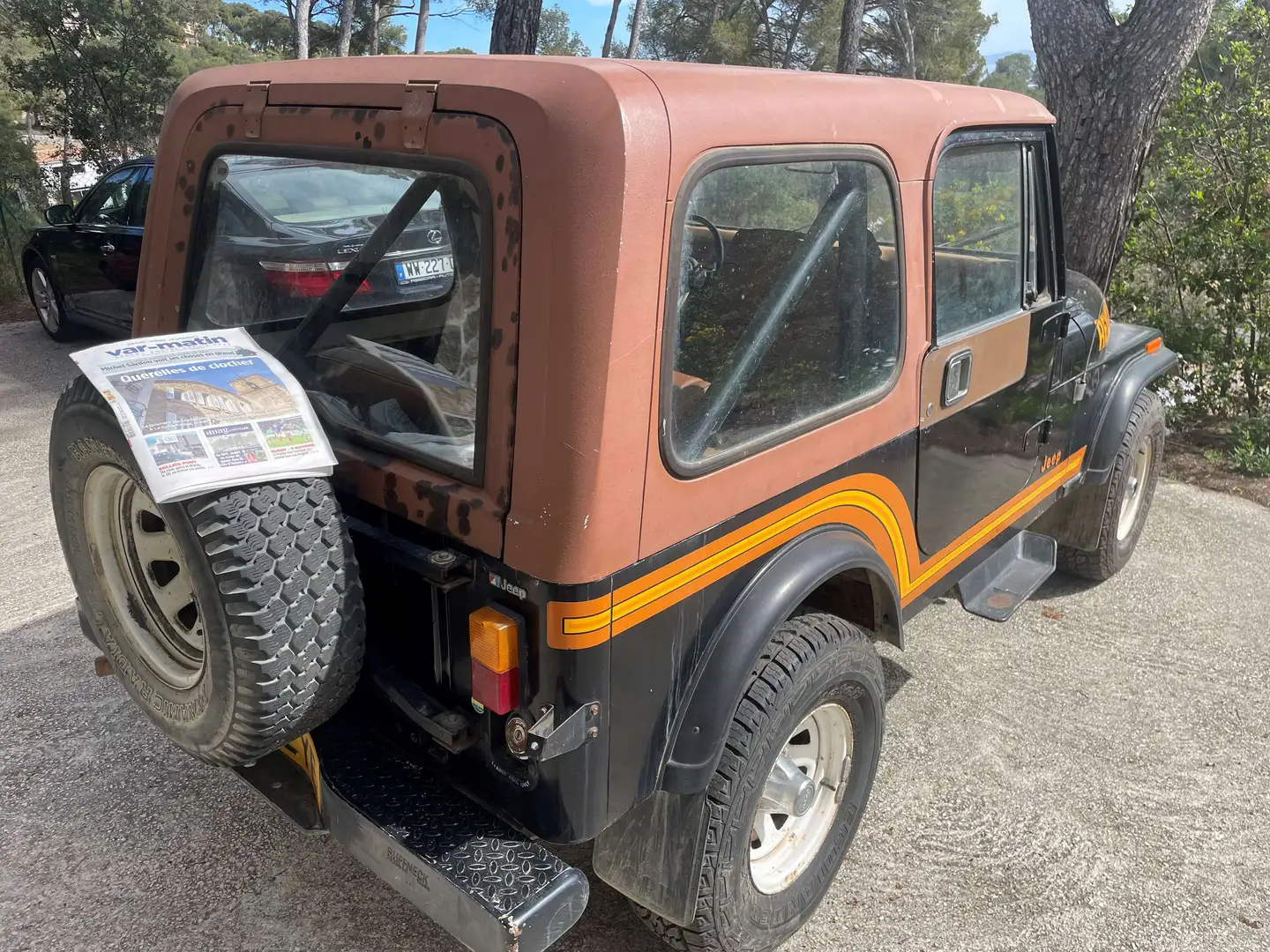 Jeep CJ-7 Renegade Чорний - 2