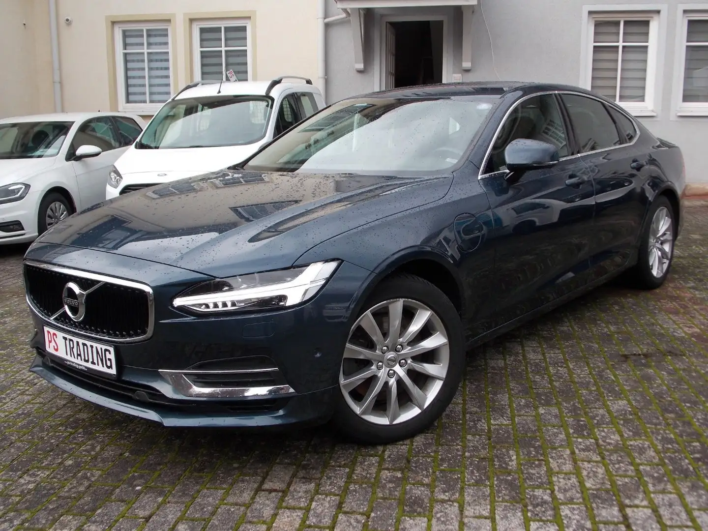 Volvo S90 Lim. Momentum Plug-In Hybrid AWD Vollausstat Blau - 2