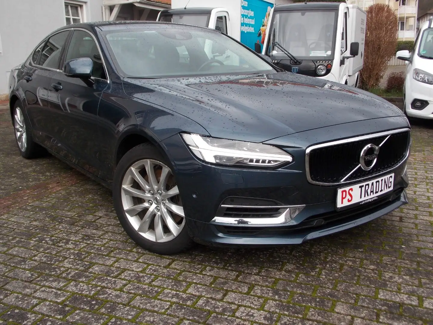 Volvo S90 Lim. Momentum Plug-In Hybrid AWD Vollausstat Blau - 1