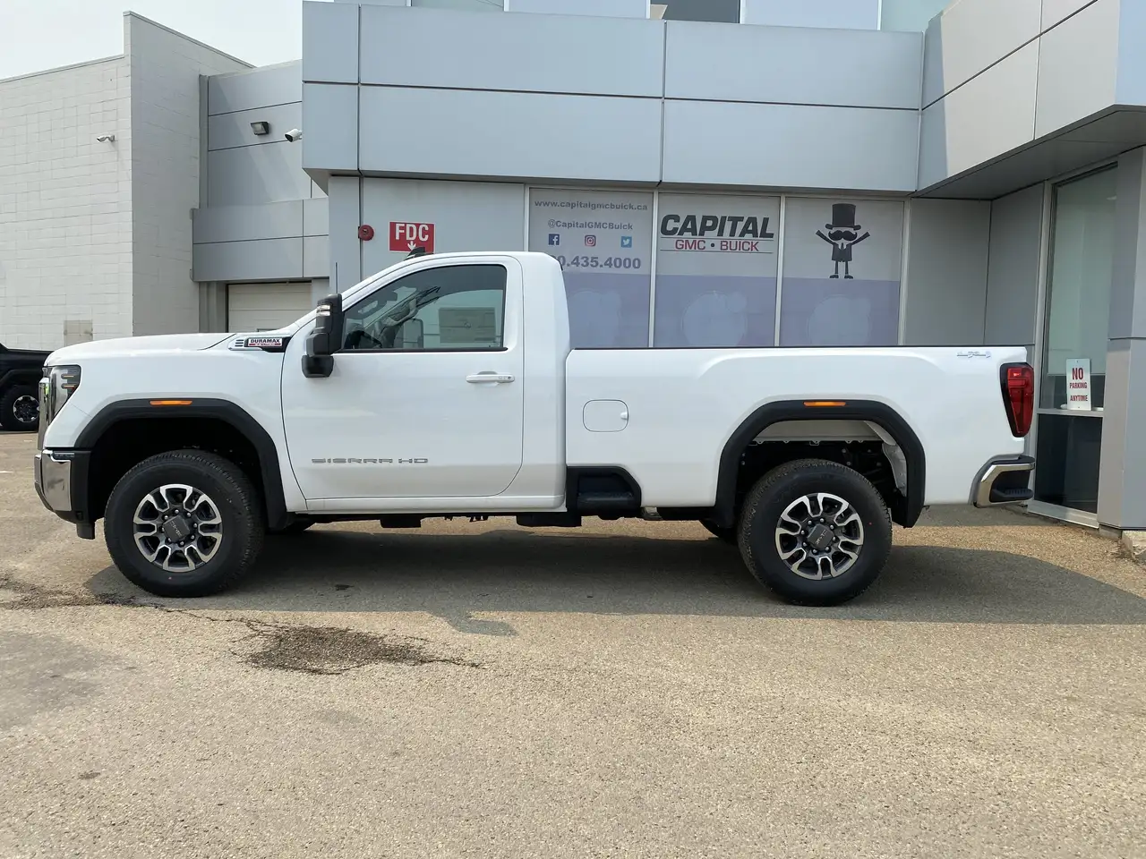 GMC Sierra 3500HD снимка GMC Sierra 3500HD