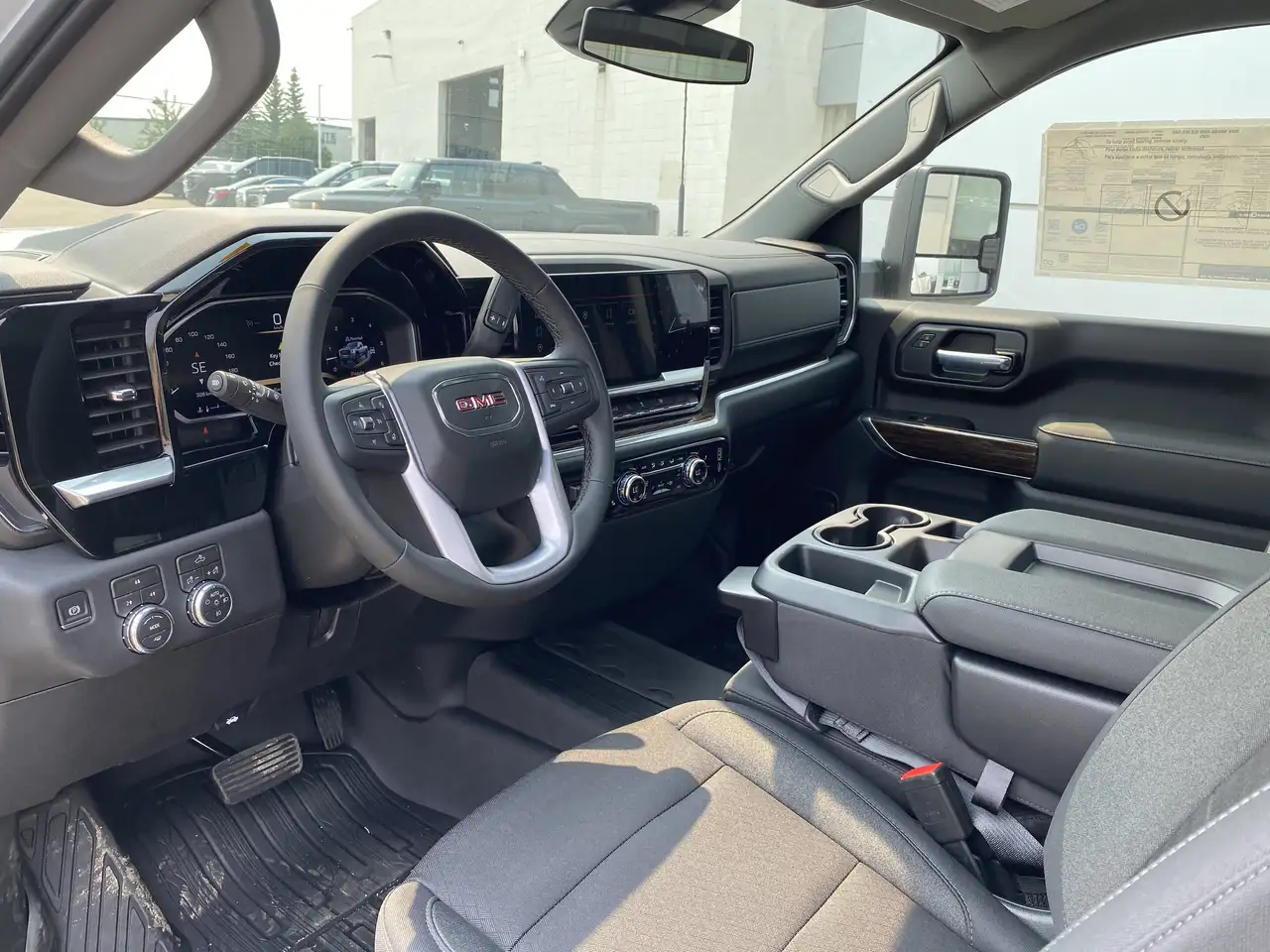 GMC Sierra 3500HD снимка GMC Sierra 3500HD