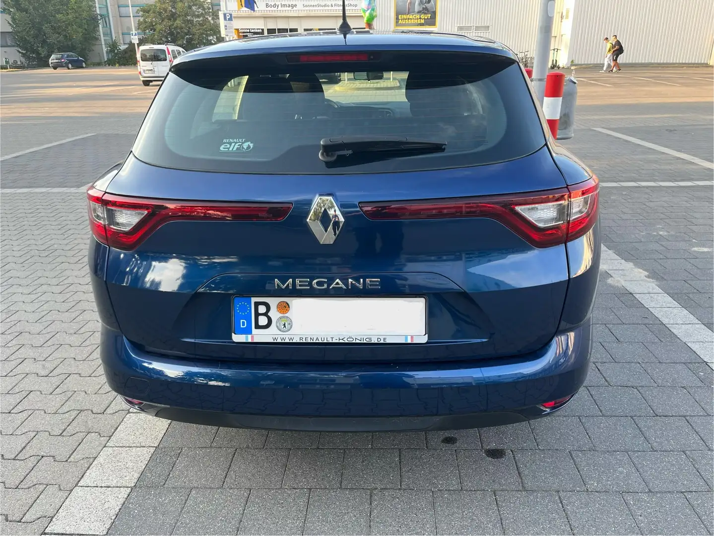 Renault Megane Grandtour TCe 115 Wenig KM+Technisch und Opt. TOP Blau - 2