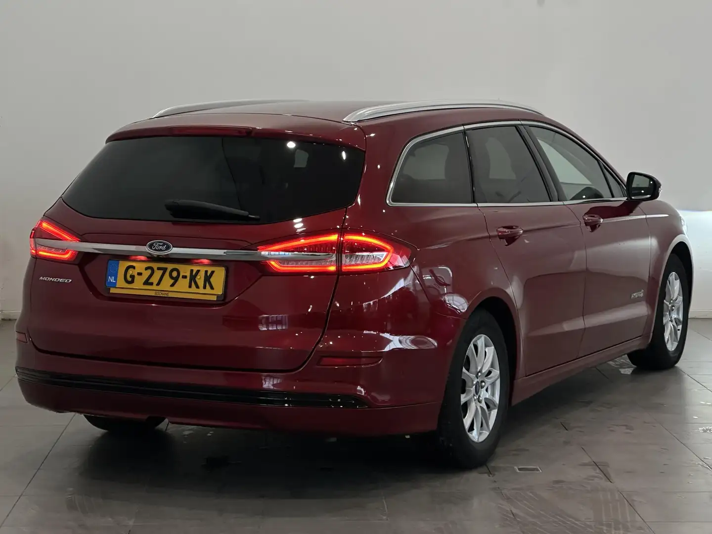 Ford Mondeo Wagon 2.0 IVCT HEV Titanium | LED | Trekhaak elekt Rood - 2