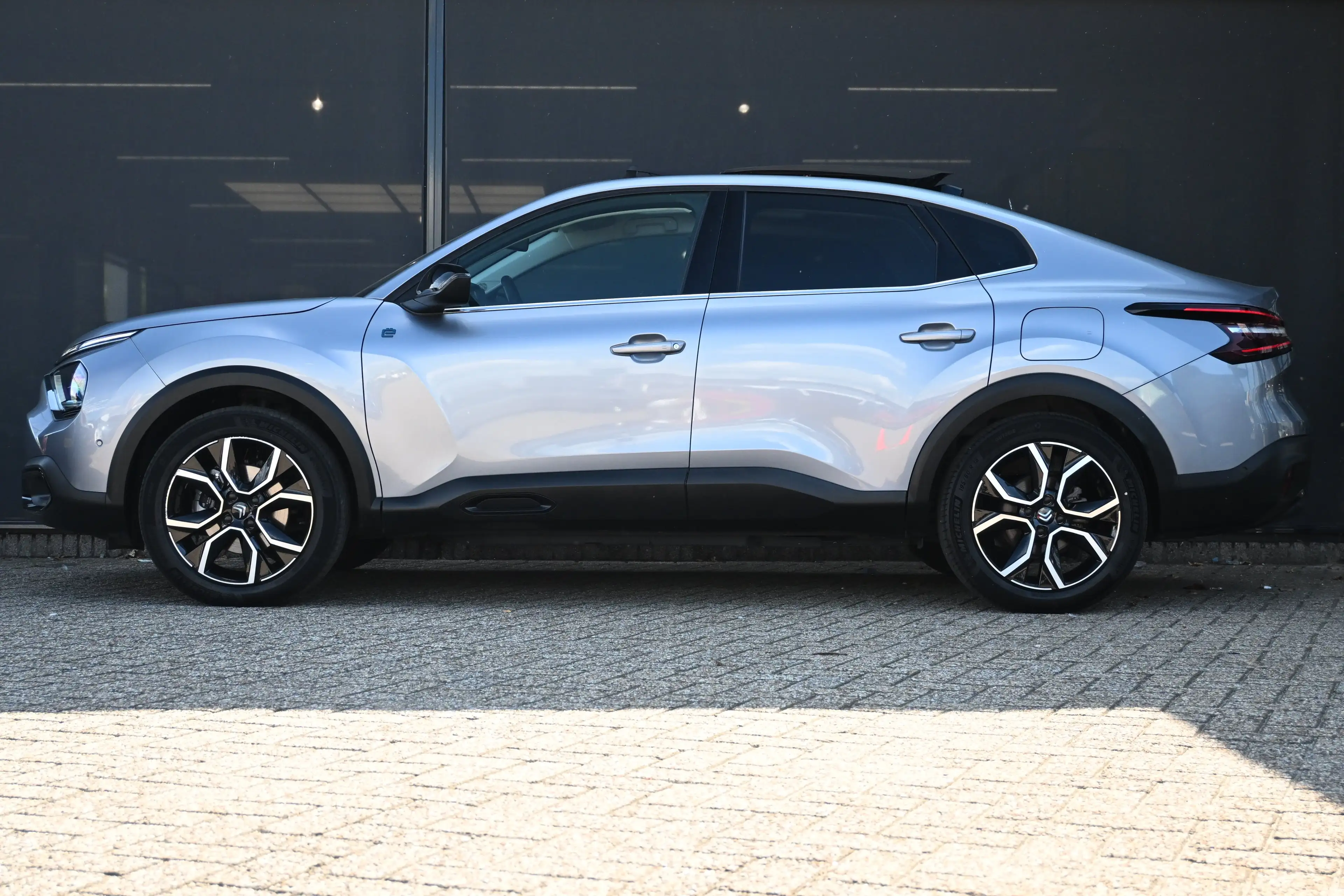 Citroen E-C4 X Shine 50 kWh 97,7%SOH! 3 Fase | Schuif-/Kanteldak — photo 6