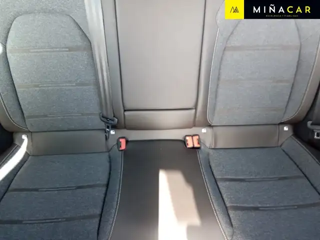 Seat Leon view 4