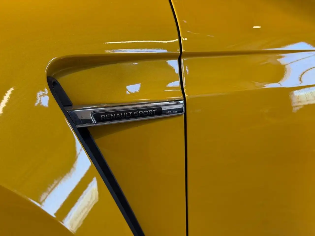 Renault Megane R.S. — photo 8