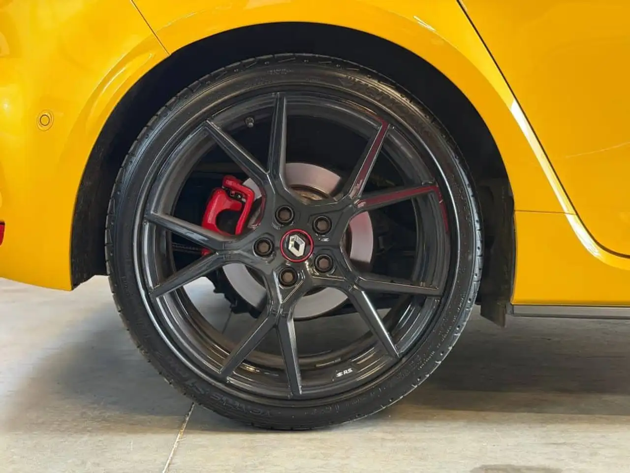 Renault Megane R.S. — photo 11