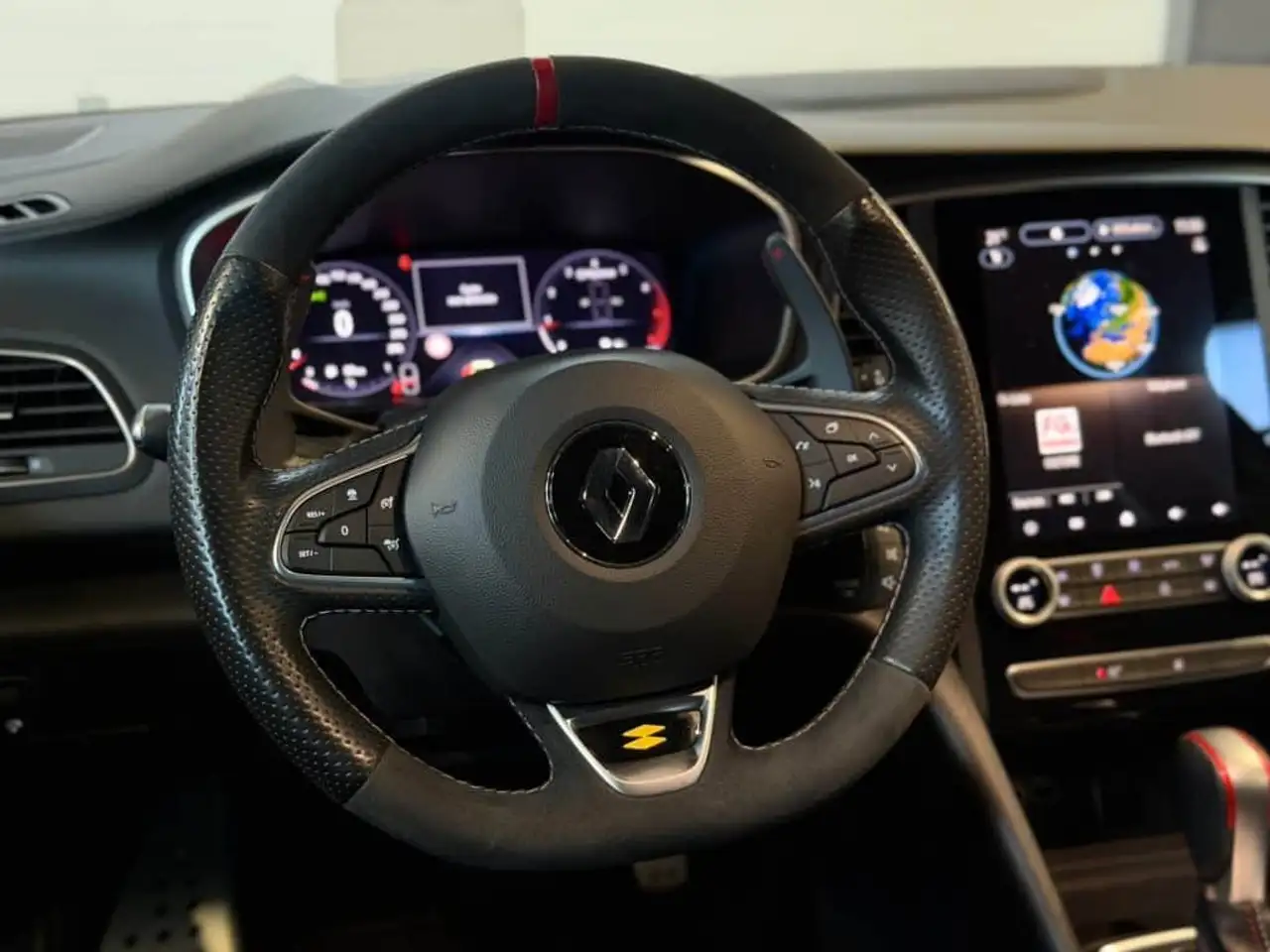 Renault Megane R.S. — photo 24