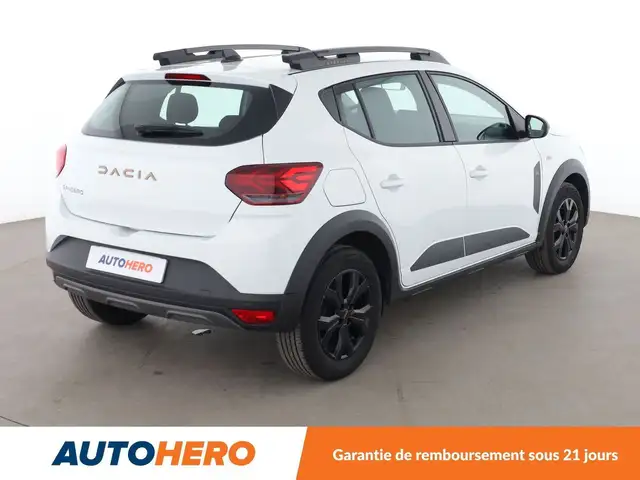 Dacia Sandero view 6