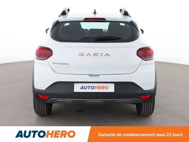 Dacia Sandero view 5