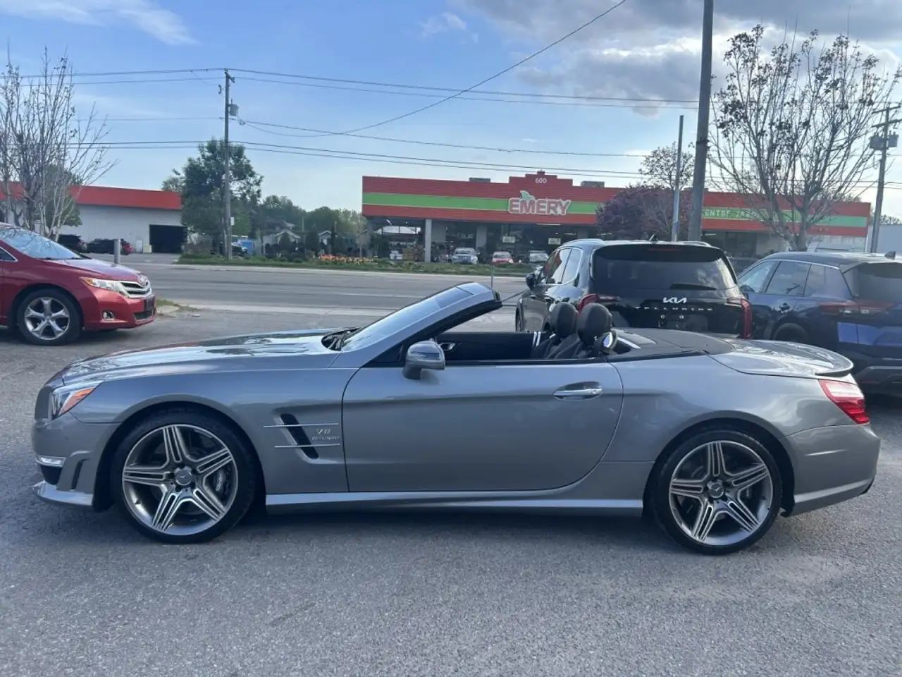 Mercedes-Benz SL снимка Mercedes-Benz SL