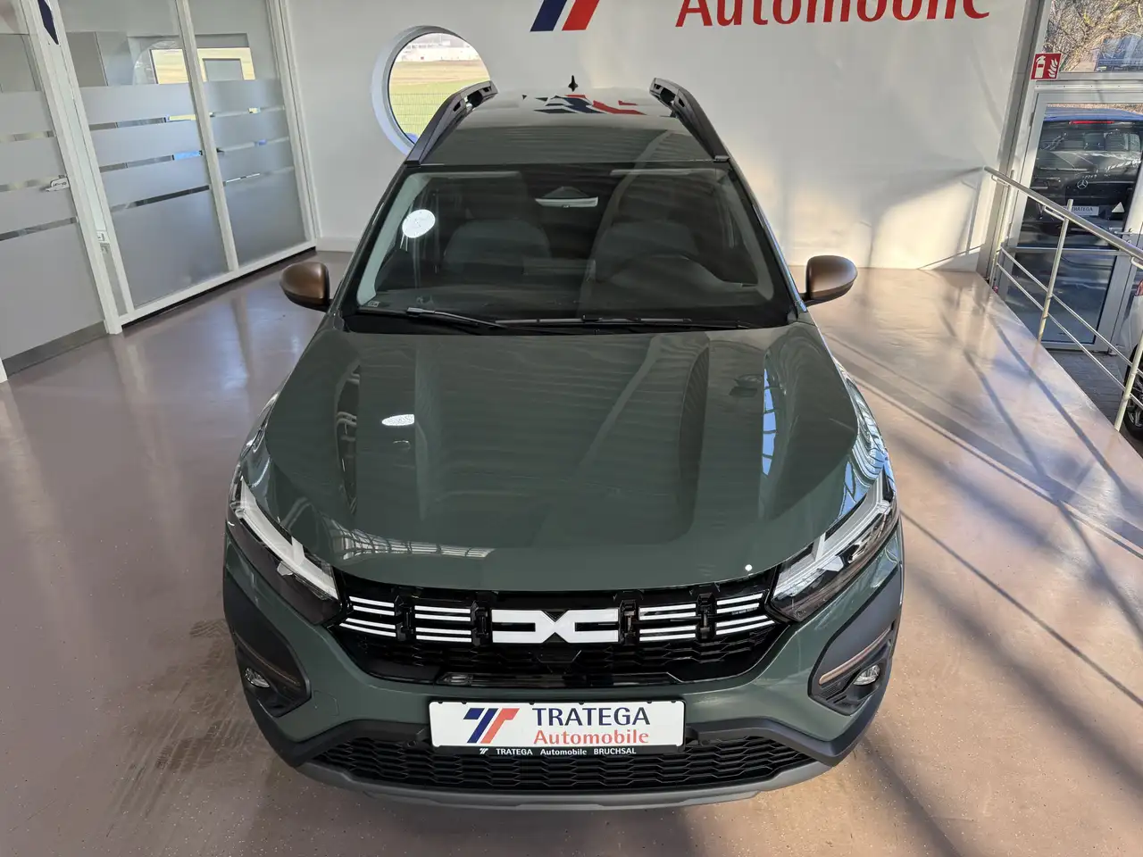 Dacia Jogger Hybrid 140 Autom Extreme+ 7-Sitzer GJR, миниатюра 3