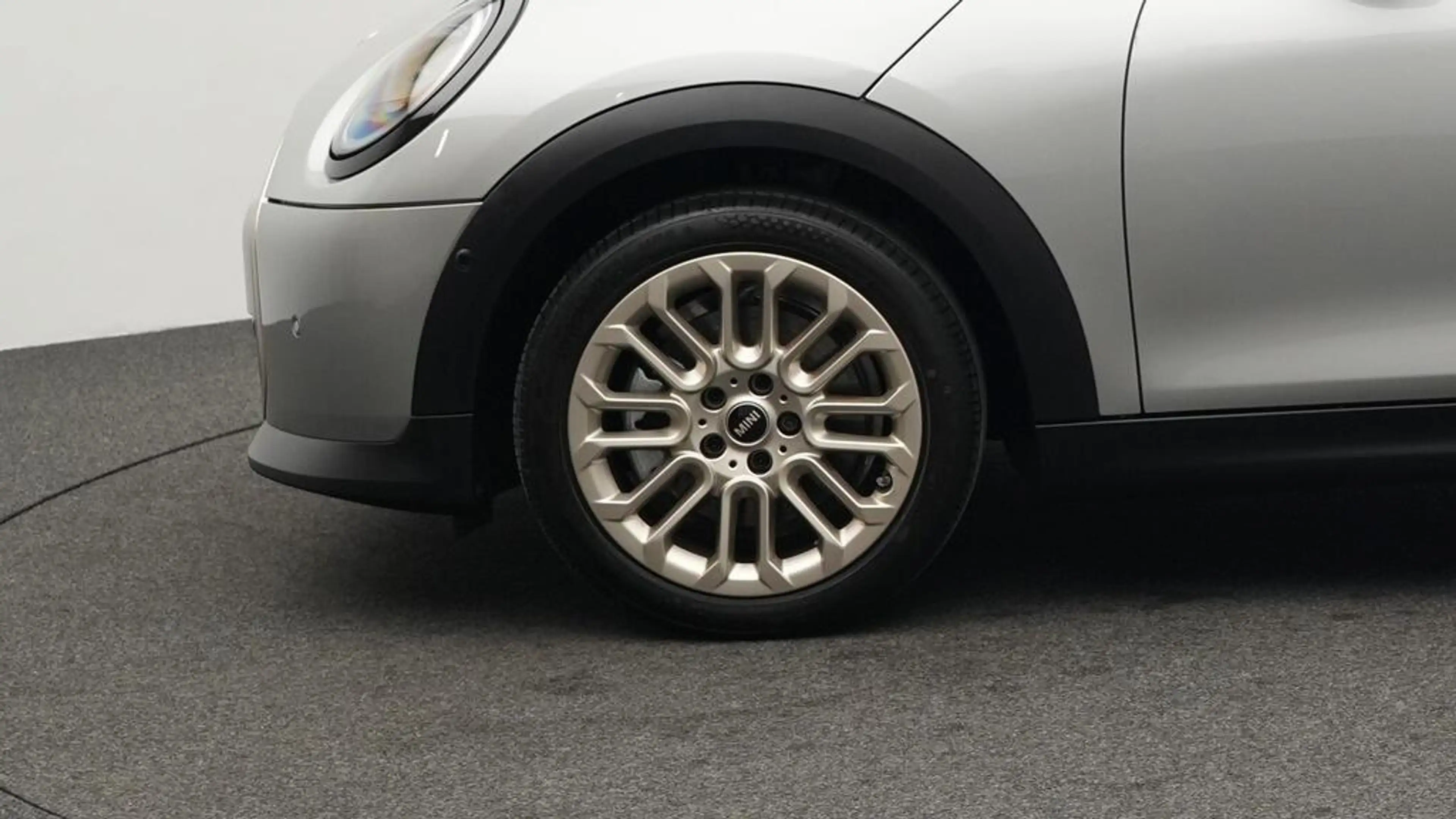 MINI Cooper C Favoured Trim — photo 10