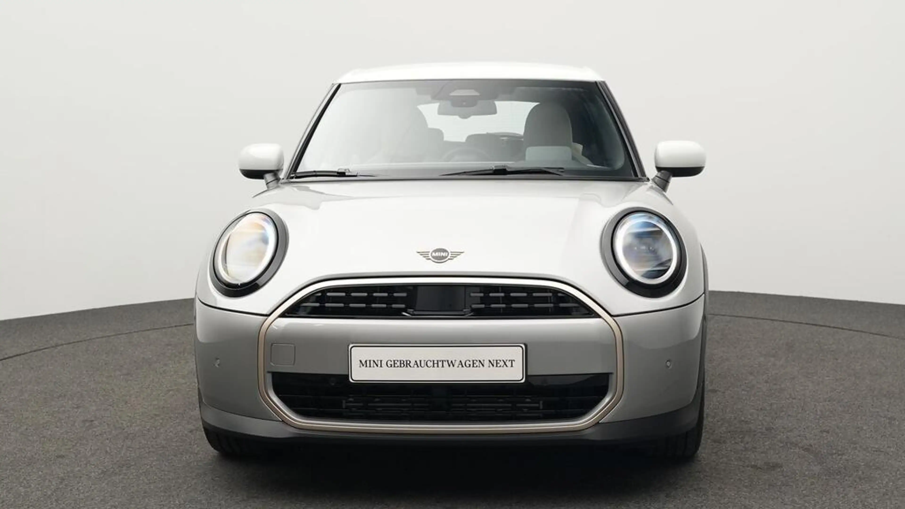 MINI Cooper C Favoured Trim — photo 15