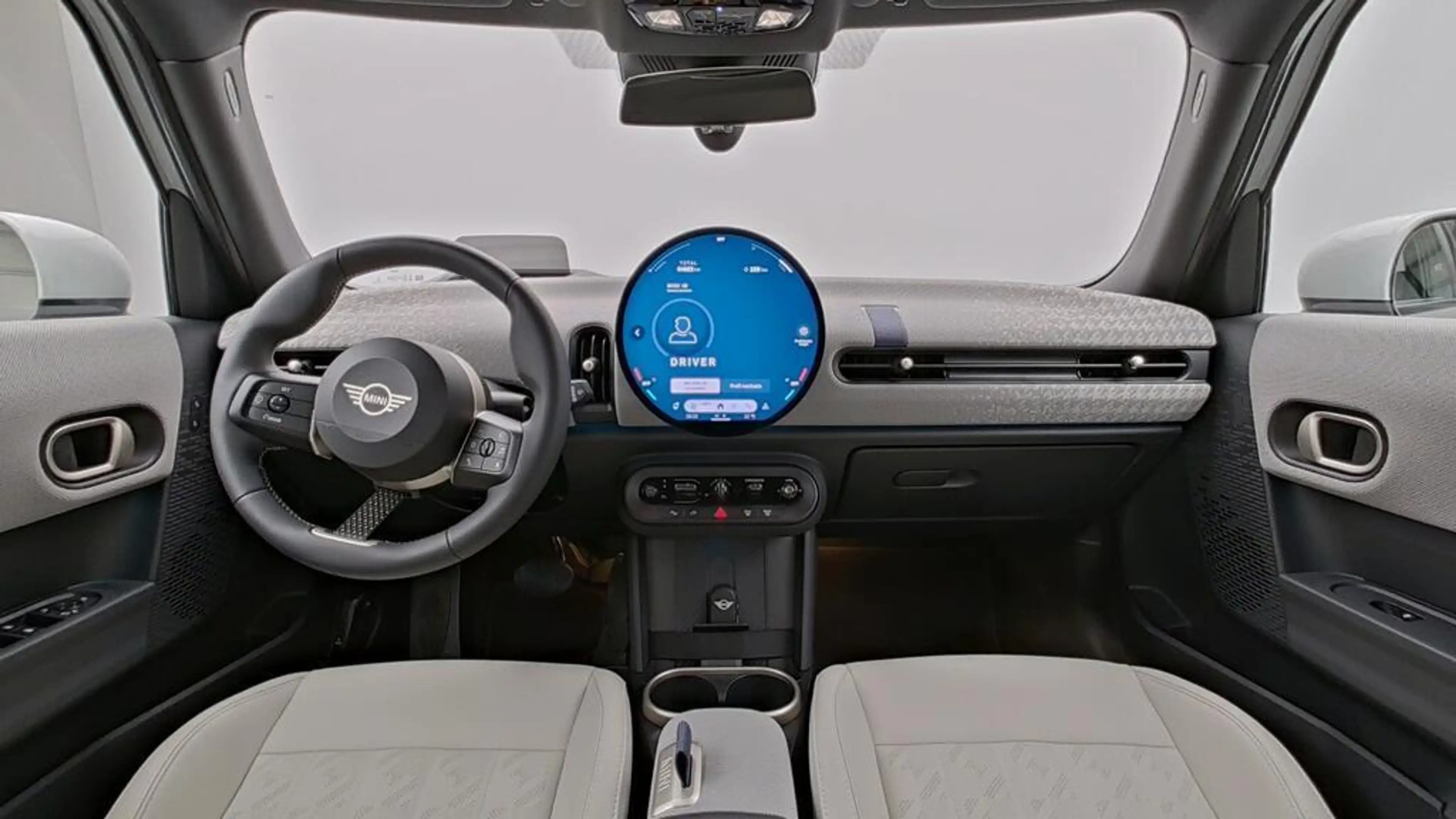 MINI Cooper C Favoured Trim — photo 13