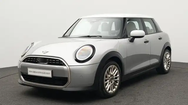 MINI Cooper C Favoured Trim
