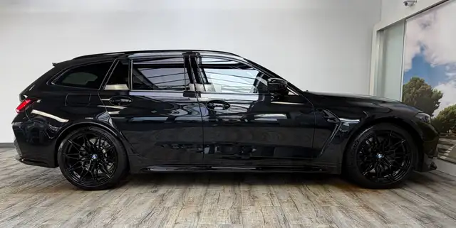 BMW M3 view 4
