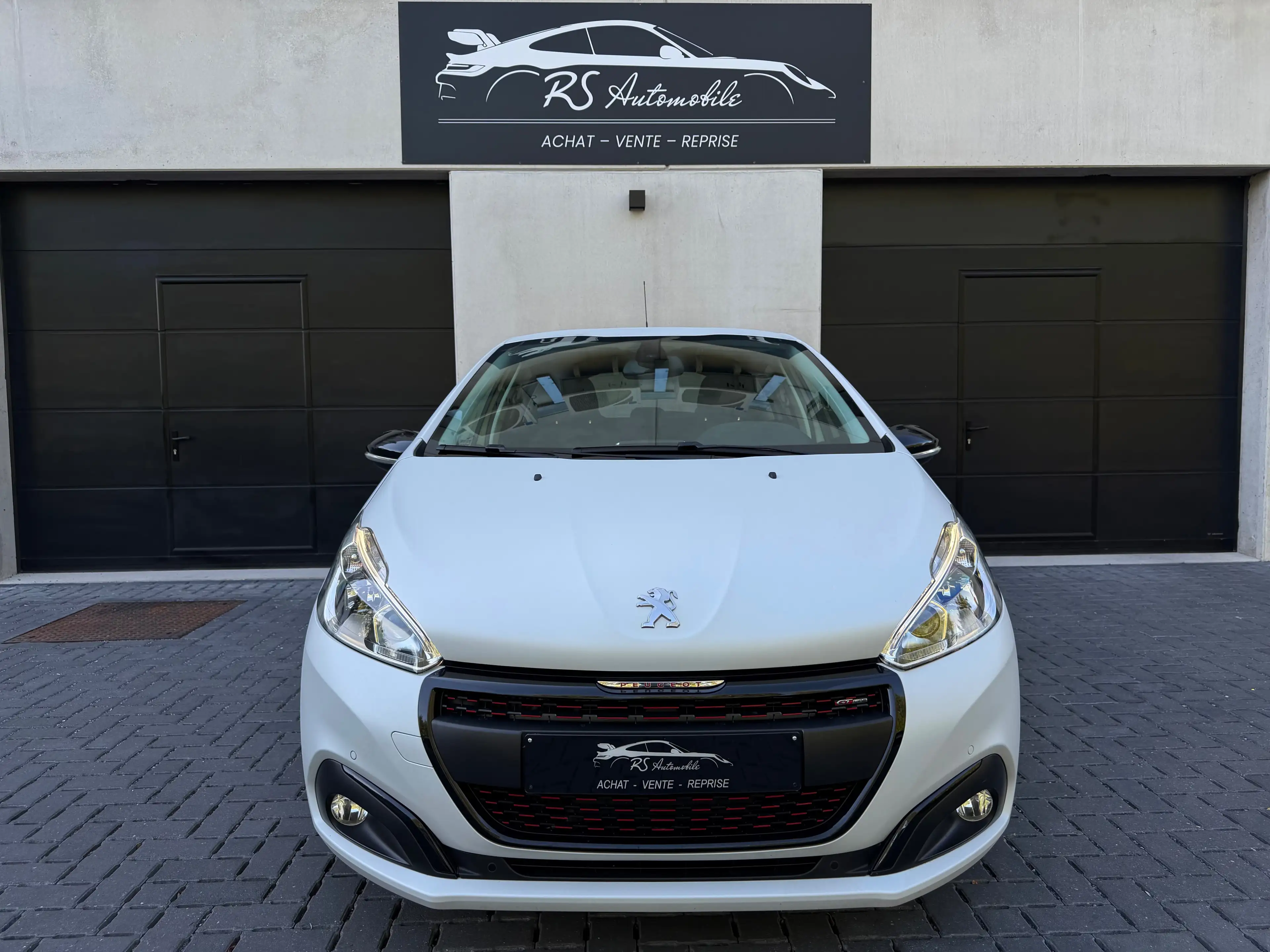 Peugeot 208 208 1.2 T 110 cv GT-LINE/CAMÉRA/GPS/MAT/FULL — photo 9