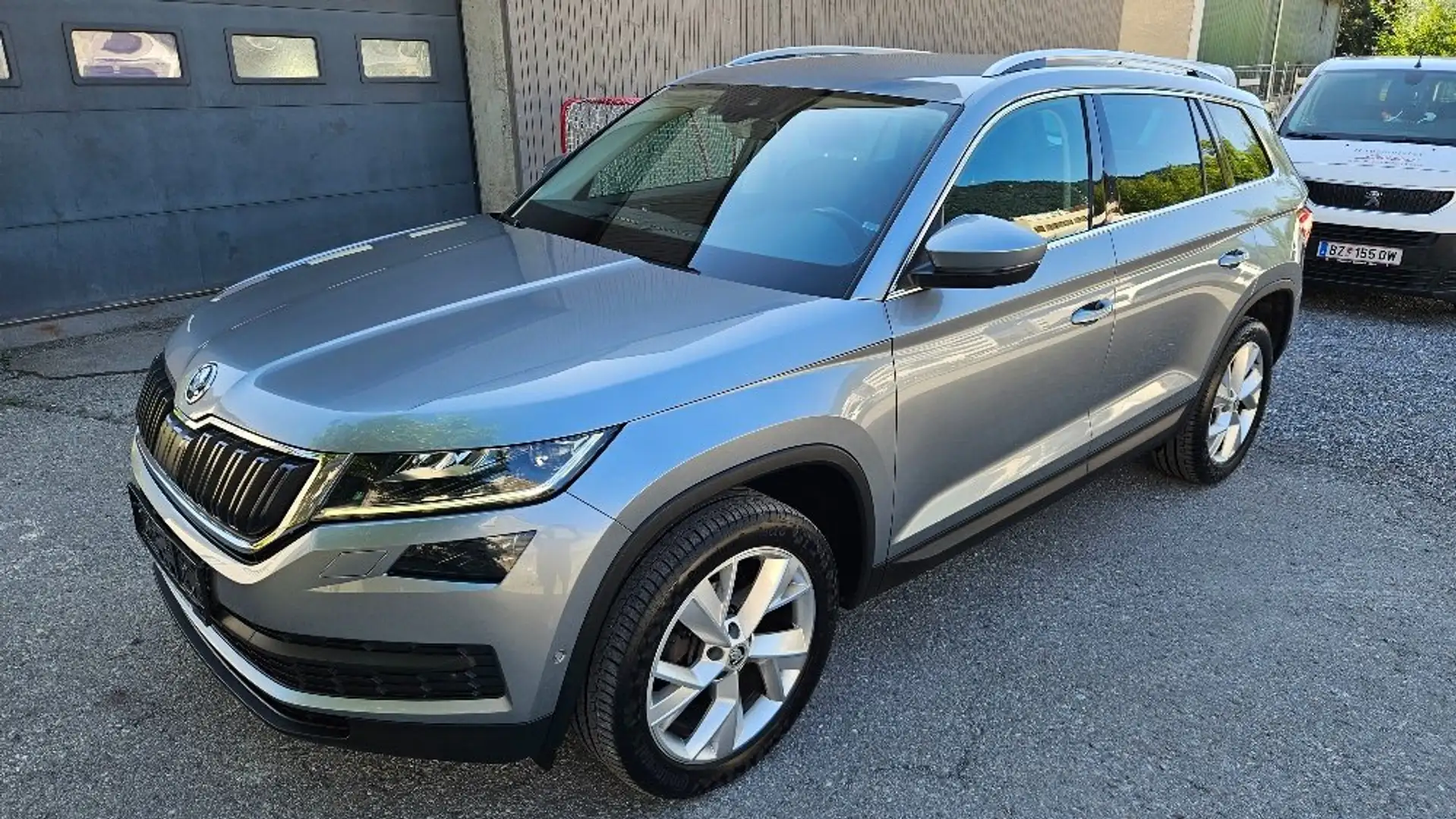 Skoda Kodiaq Style 4x4 2,0 TDI DSG, AHK + GARANTIE ! Grau - 1