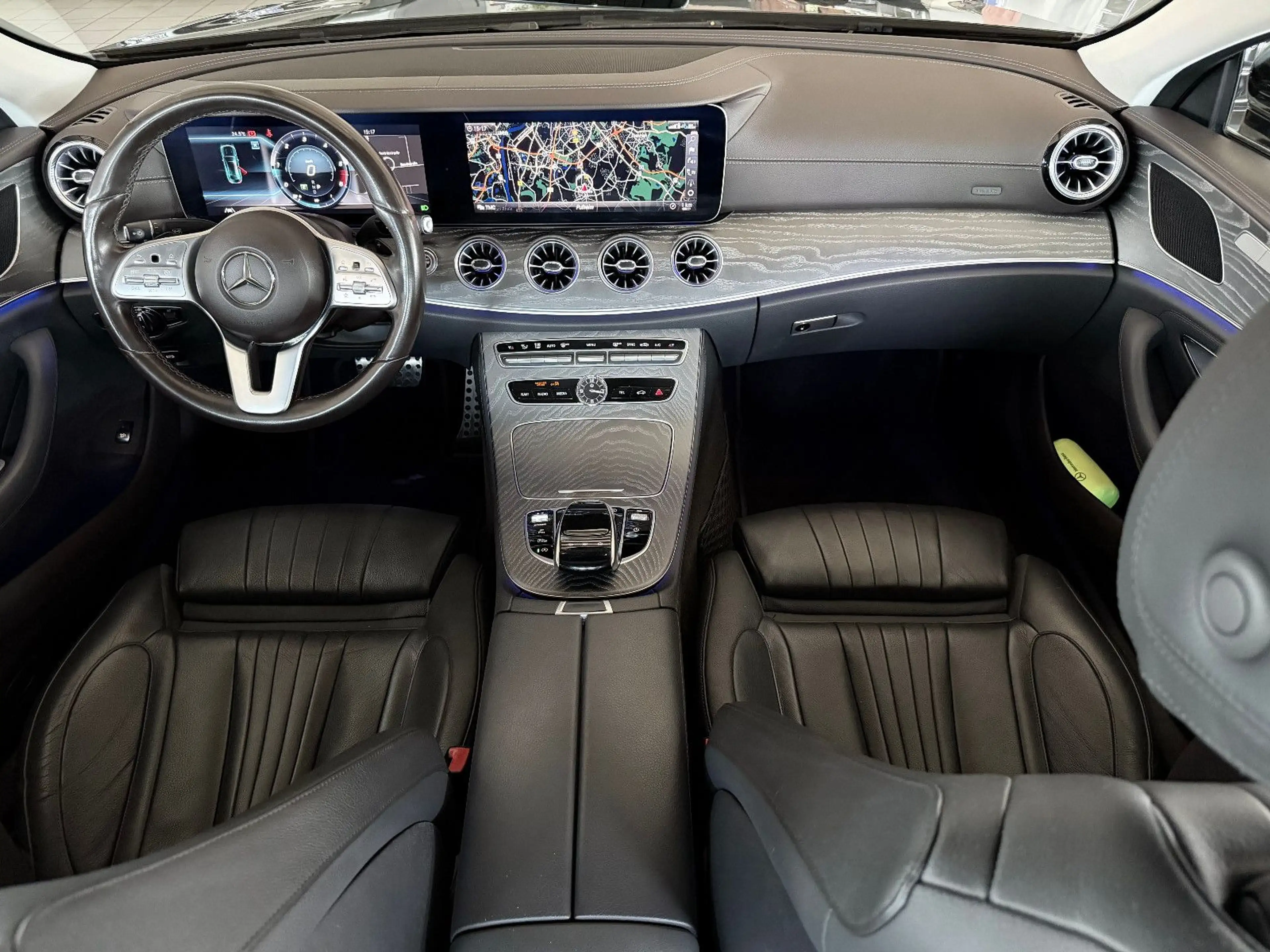 Mercedes-Benz CLS 220 d/AMG LINE/LEDER/VIRTUAL/ — photo 10