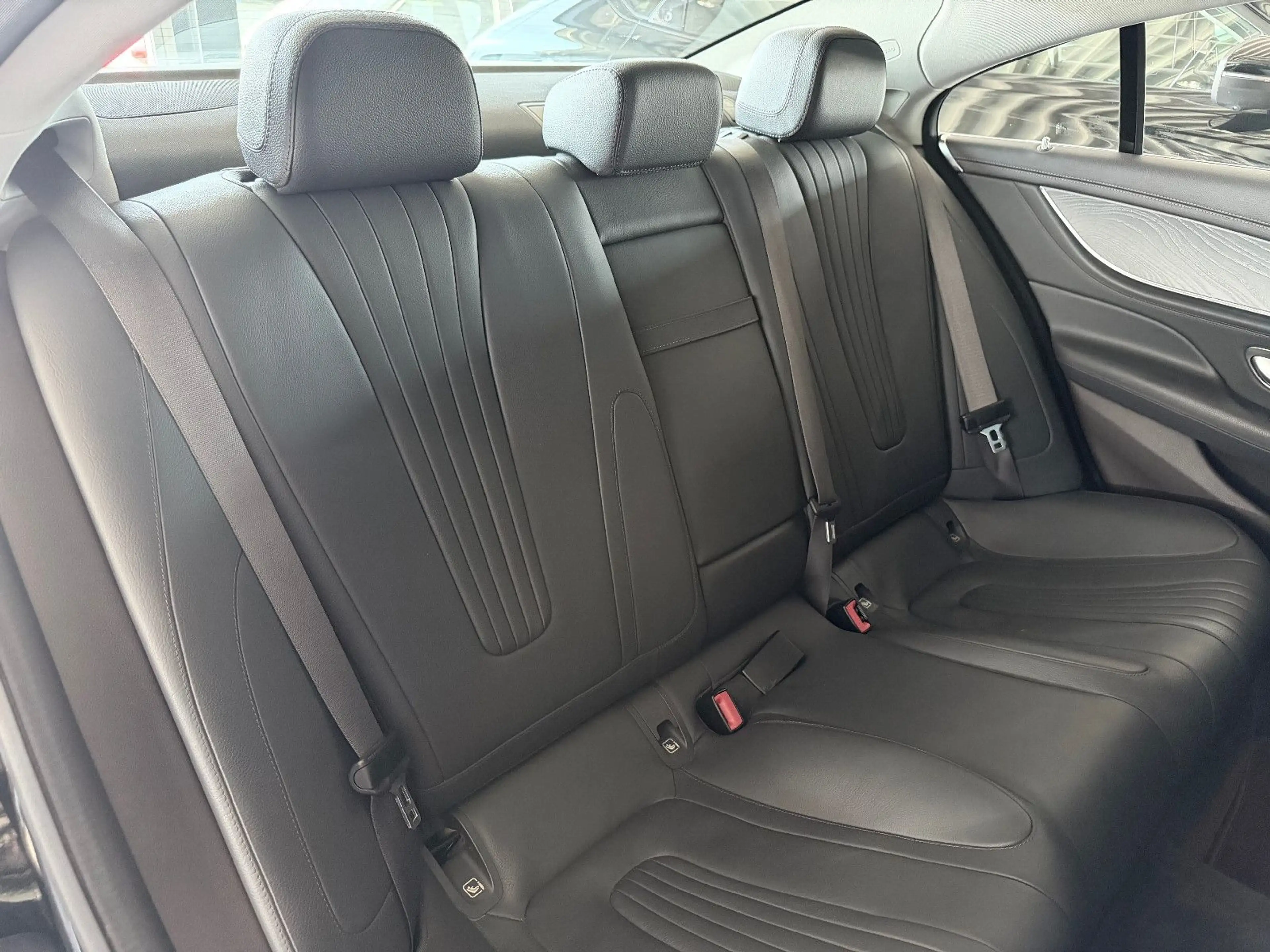 Mercedes-Benz CLS 220 d/AMG LINE/LEDER/VIRTUAL/ — photo 9