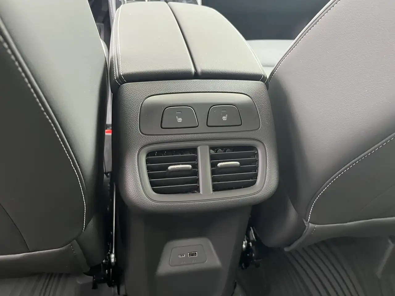 Buick Envision снимка Buick Envision