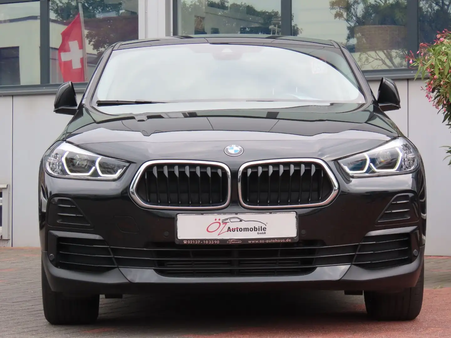 BMW X2 sDrive18i Advantage Autom. Navi LED Noir - 2