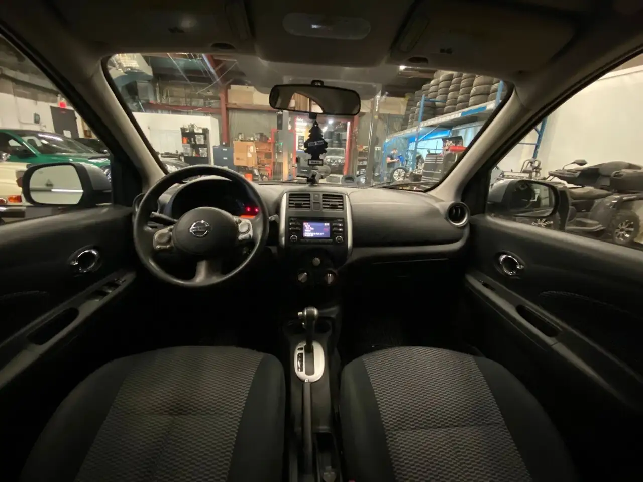 Nissan Micra снимка Nissan Micra
