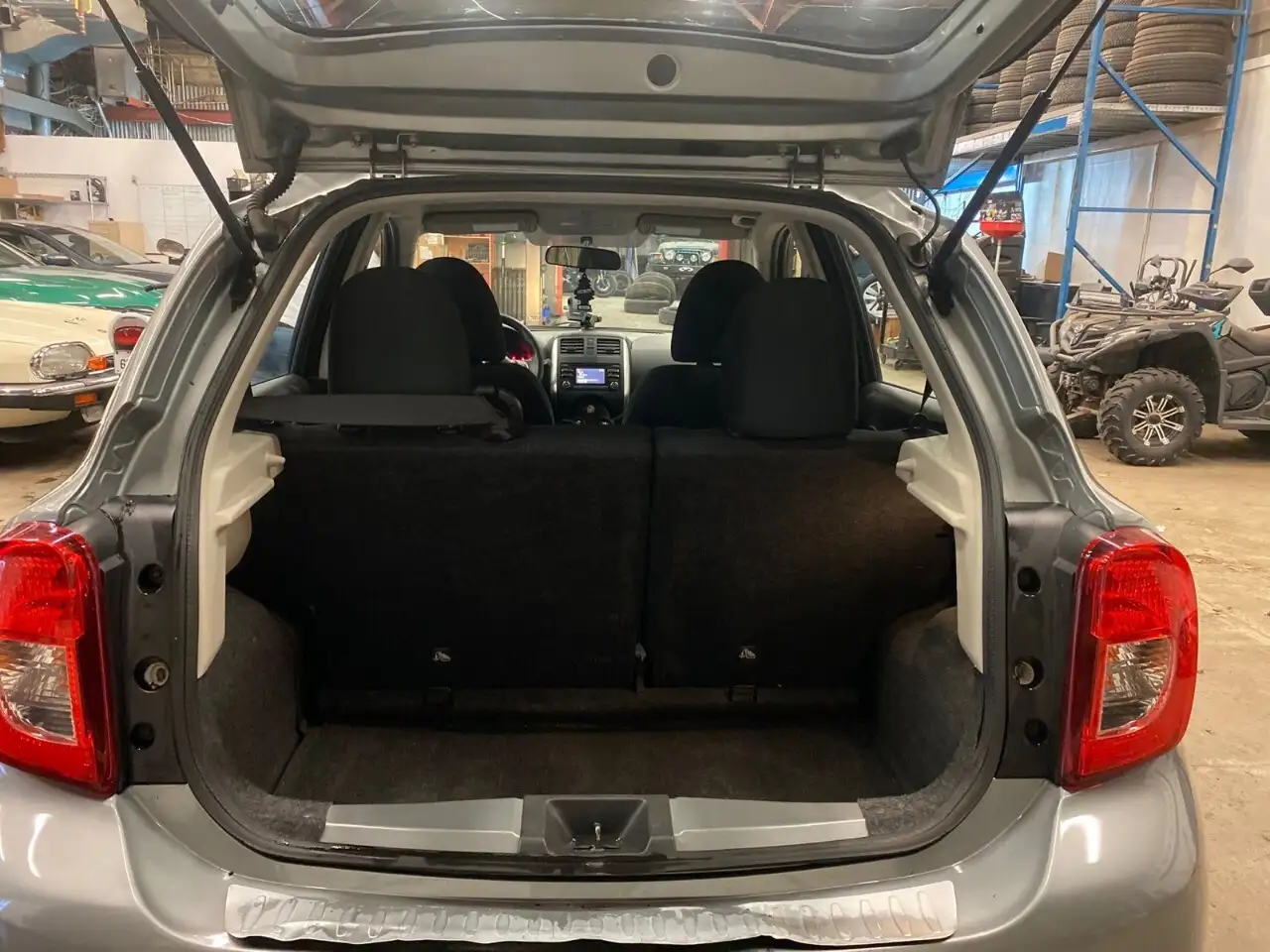 Nissan Micra снимка Nissan Micra