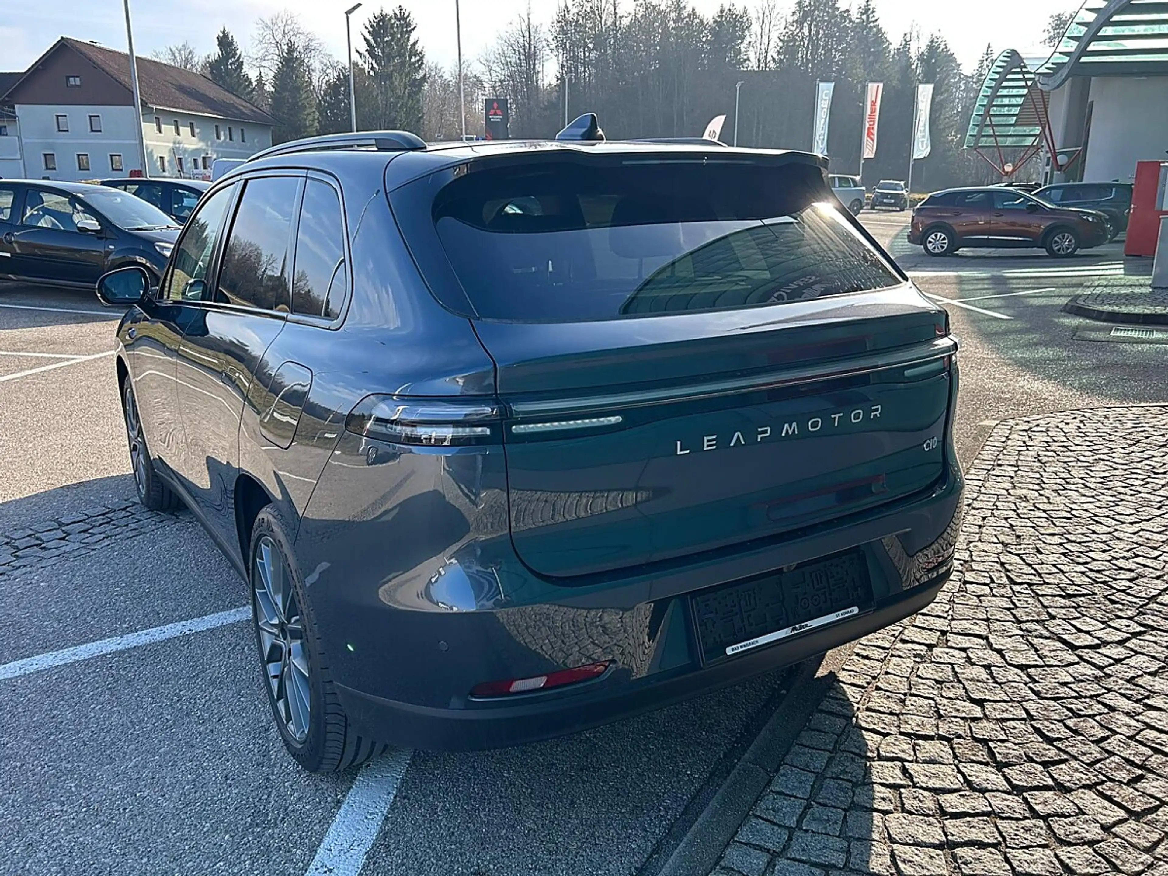Leapmotor C10 Elektro AWD 81,9kWh Design ProMax — photo 4