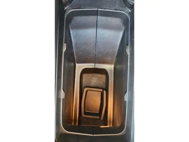 Peugeot 3008 view 9