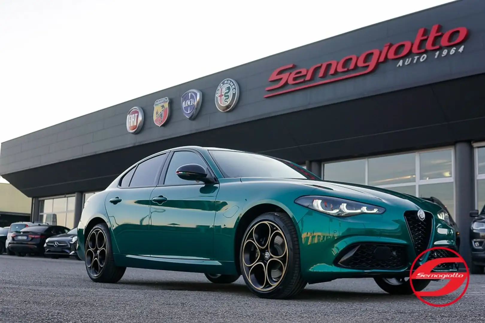 Alfa Romeo Giulia 2.0 280cv t Intensa Q4 / HARMAN KARDON Grün - 1