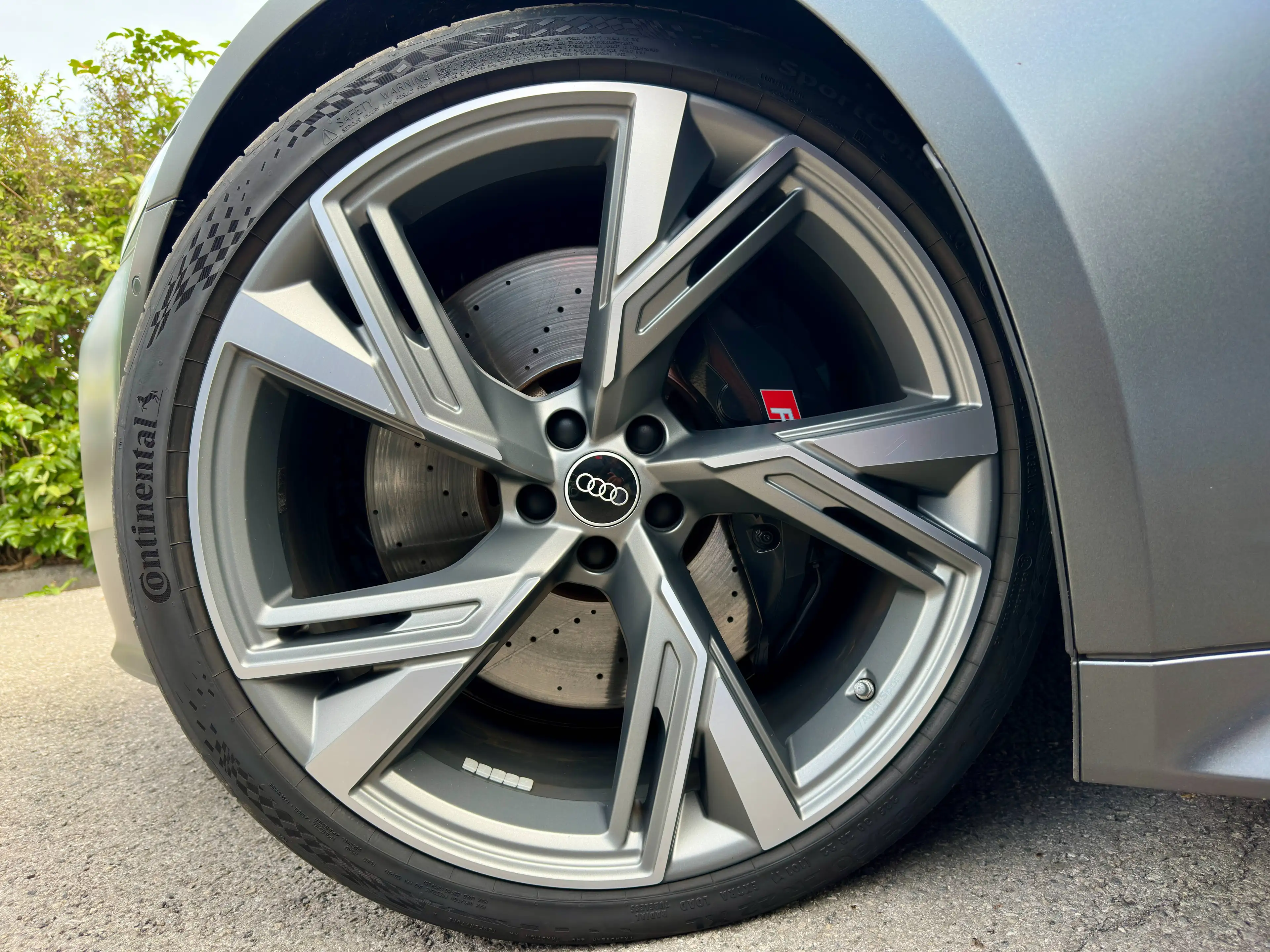 Audi RS6 Avant quattro 4.0 V8 Bi-Turbo 600 ch Tiptronic 8 — photo 10