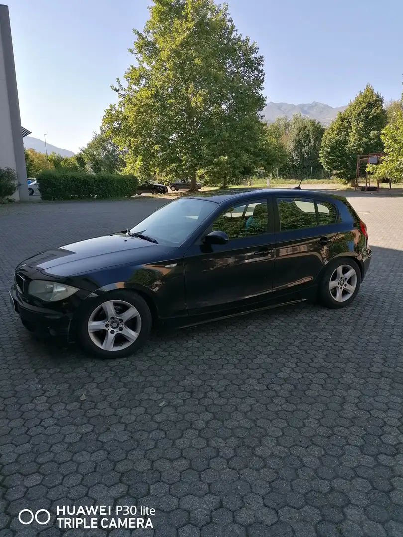 BMW 118 118d Futura dpf - 1